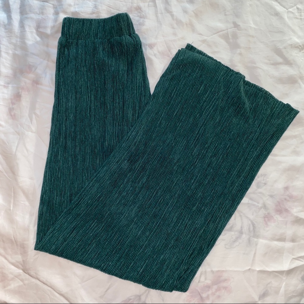 Wide leg trousers